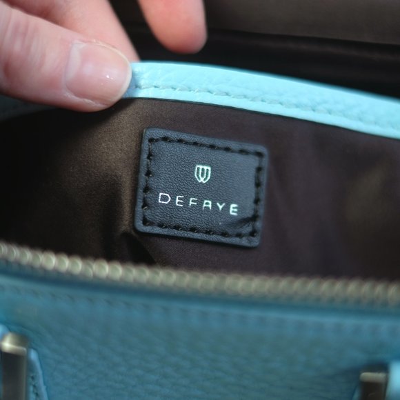 NWOT Korean Designer Defaye blue leather handbag - Picture 7 of 7